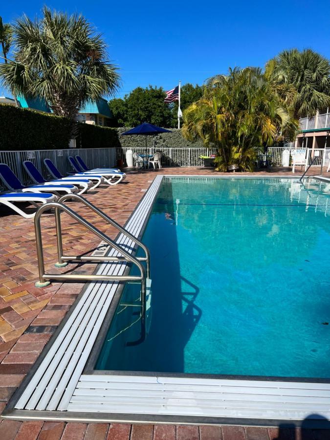 Breezy Palms Resort Айламорада Экстерьер фото
